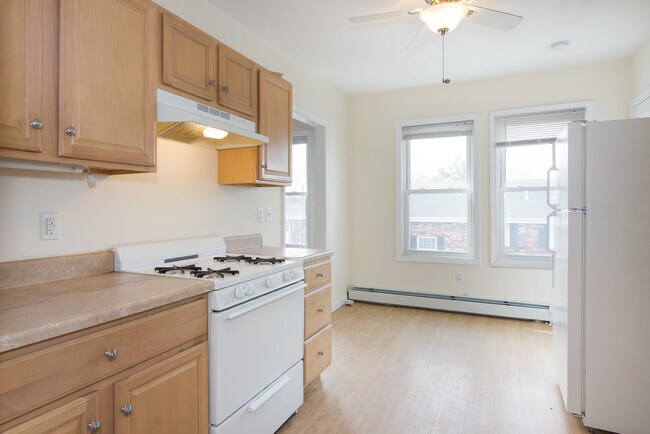 Building Photo - 17 Yuill Cir