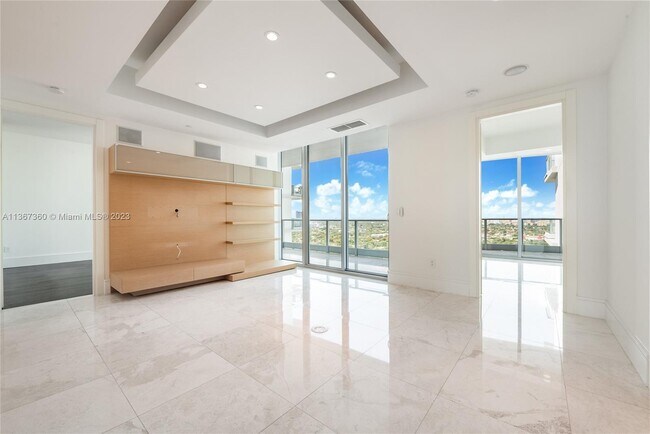 Foto del edificio - 2627 S Bayshore Dr
