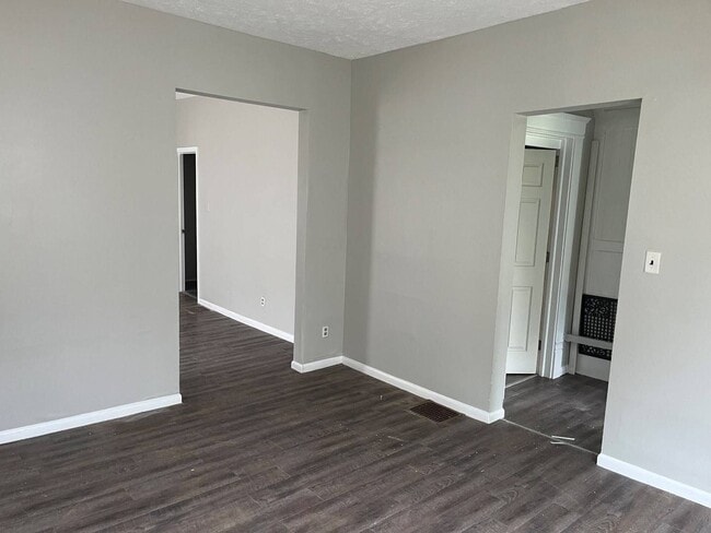 Foto del edificio - Limited-Time Offer: $300 Off Move-In – Elegant 4BR Home Available!