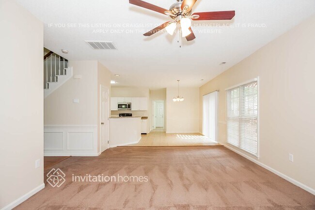 Foto del edificio - 8728 Oakham St