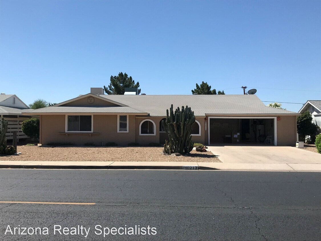 Foto principal - 2 br, 2 bath House - 10213 W Sun City Blvd