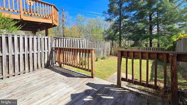 Building Photo - 3 Birdseye Ct