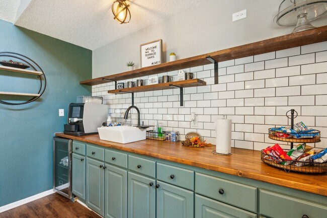 Foto del edificio - Terrace Oaks