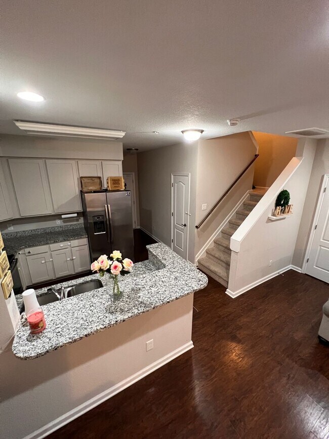 Foto del edificio - 601 Freeman Dr