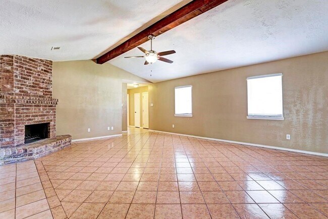 Foto del edificio - 927 Western Hills Dr