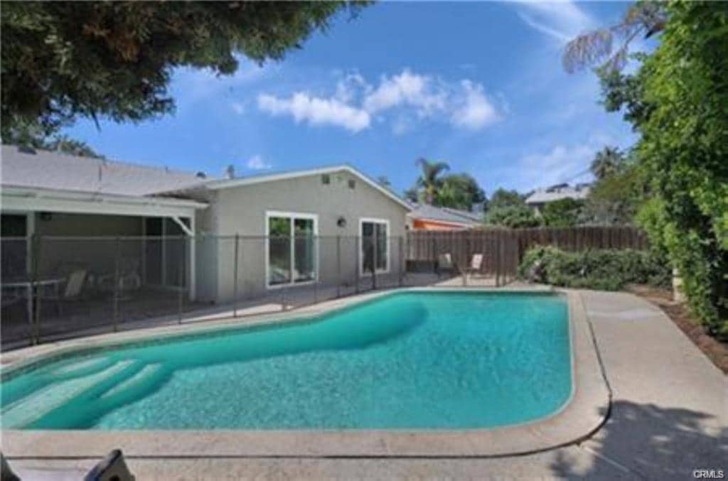 Foto principal - 22335 Kittridge St