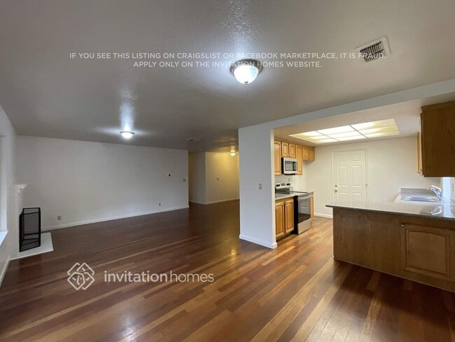 Building Photo - 2875 Georgia Dr