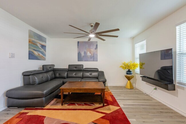 Foto del edificio - 4805 Southwind St