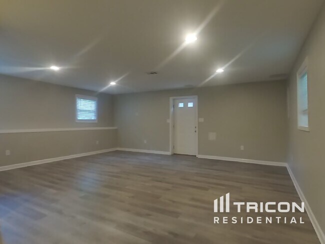 Foto del edificio - 3718 13th St