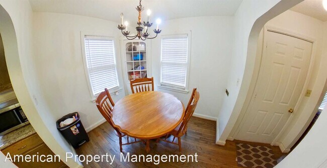 Foto del edificio - 6 br, 3 bath House - 1215 Ratone St.
