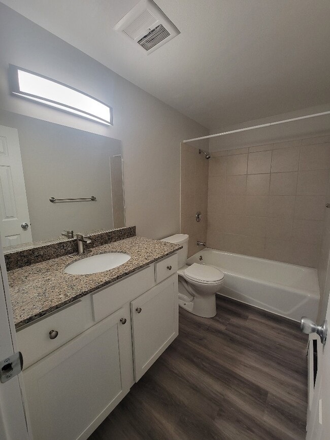 Granite Remodel Bathroom - Maplewood Apartments