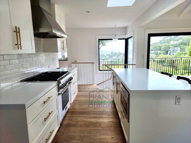 Foto del edificio - 263 Glen Dr