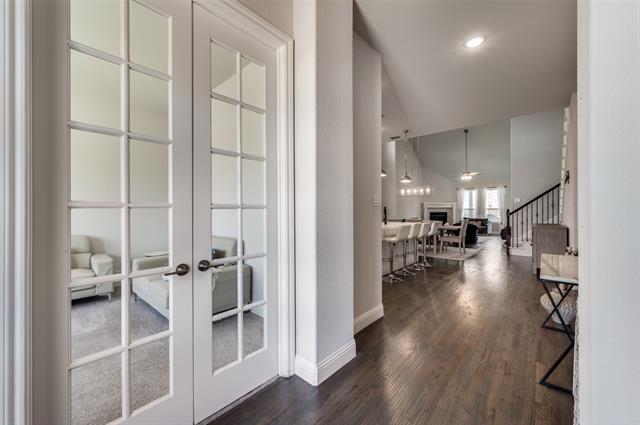 Foto del edificio - 333 Foxthorne Way