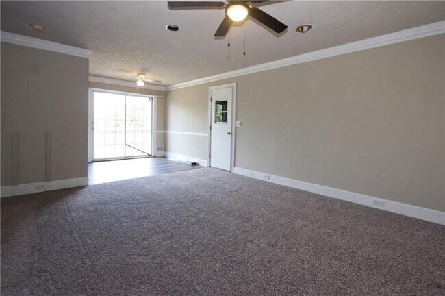 Foto del edificio - 4541 Center Hill Church Rd