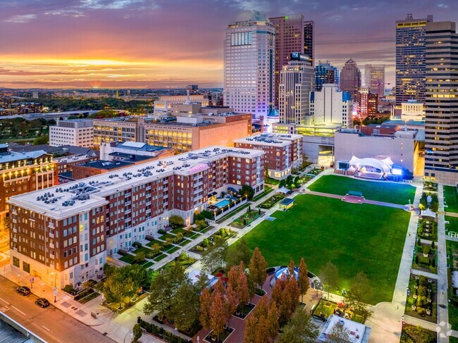 Building Photo - Highpoint on Columbus Commons