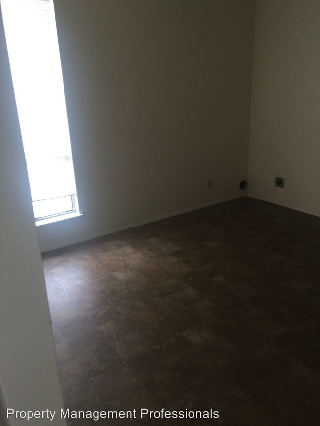 Foto del edificio - 325 W Bolz Rd