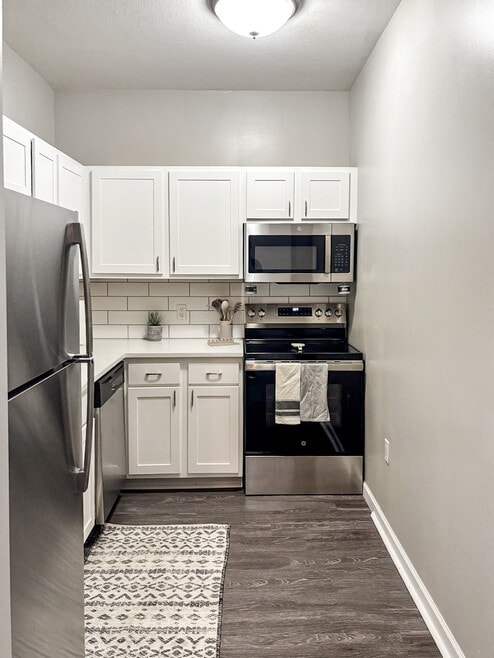 Building Photo - Corner House Apartments