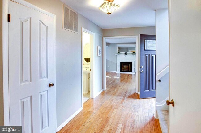 Building Photo - 12303 Mulberry Ct