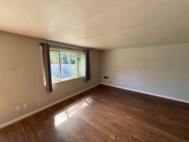 Foto del edificio - 4776 Buffalo Dr SE