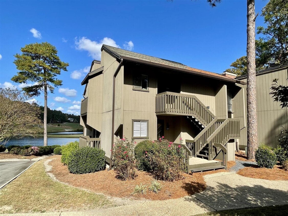 Primary Photo - 1175 St Andrews Dr