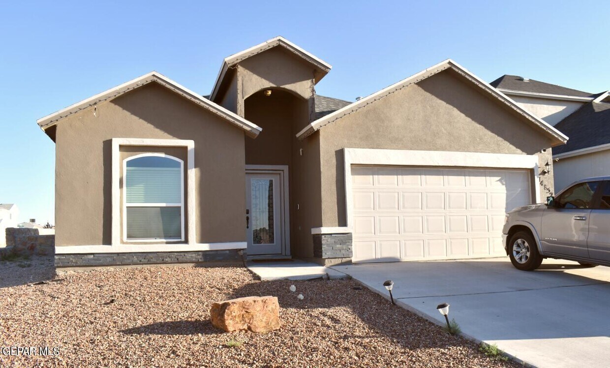 Primary Photo - 14852 Tierra Eliana Ave