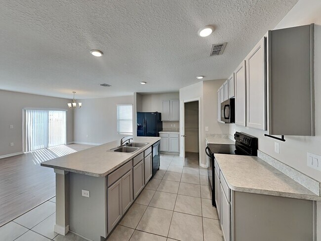 Building Photo - 361 Honey Bell Rd