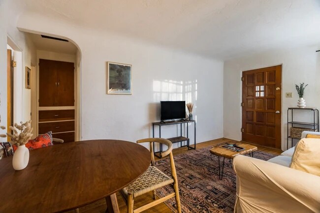 Foto del edificio - 1413 Marble Ave NW