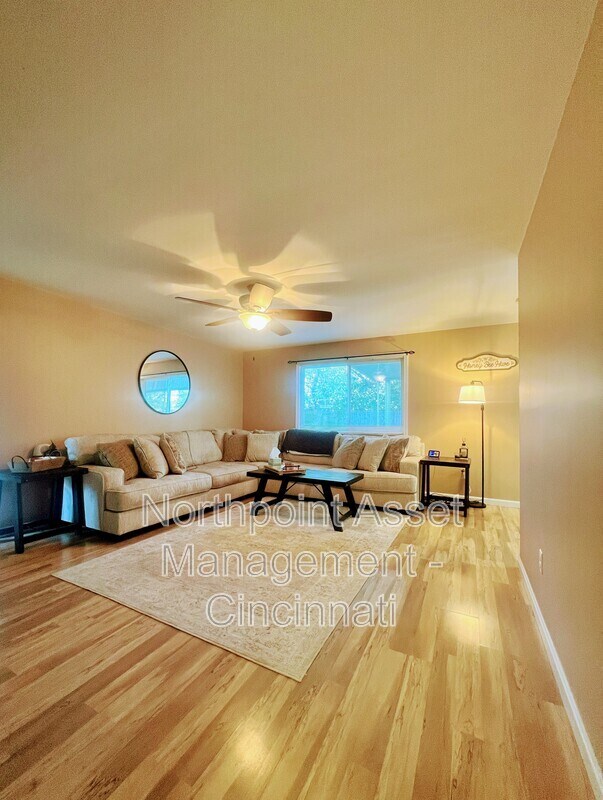 Building Photo - 11970 Waldon Dr