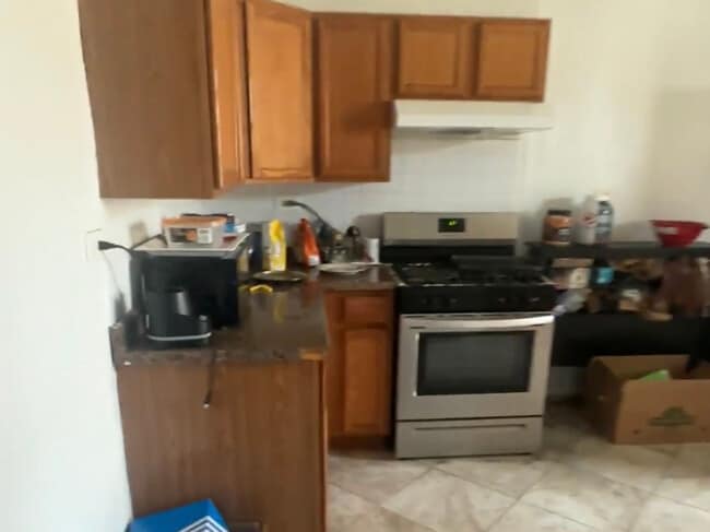 Foto del edificio - 1619 Ridge Ave