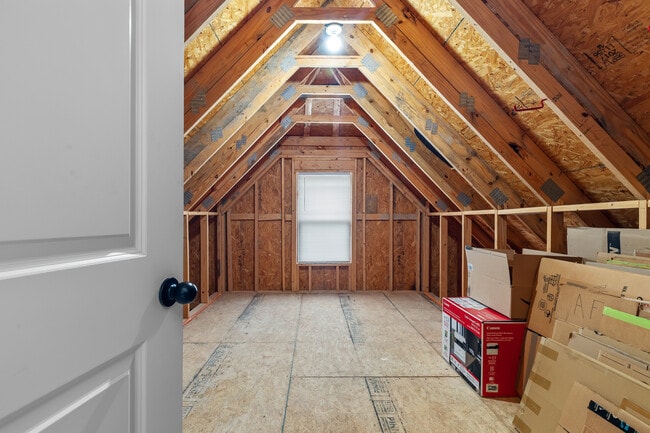 Building Photo - 502 Maggies Ct