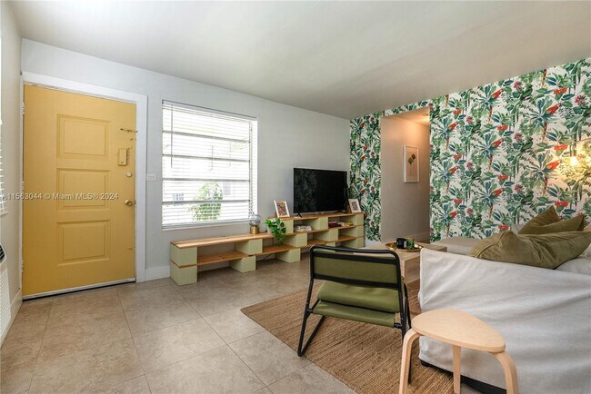 Foto del edificio - 320 NE 55th Terrace