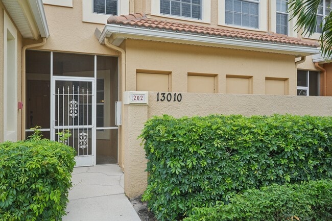 Building Photo - 13010 Amberley Ct