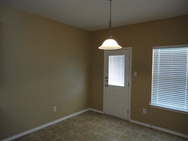 Building Photo - 1303 Samson Dr