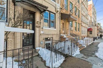 Building Photo - 23 66th St