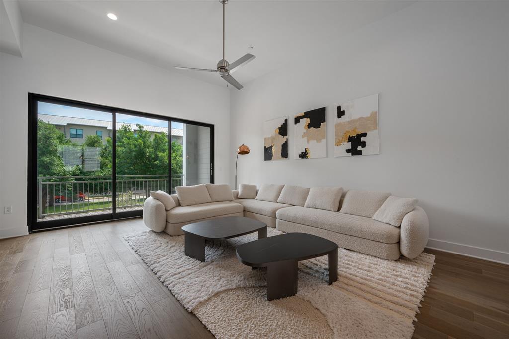 Foto principal - 3810 Berkman Dr