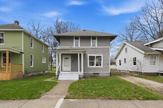 Building Photo - 3106 Plaza Dr