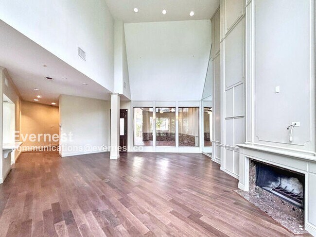 Foto del edificio - 103 Sage Rd
