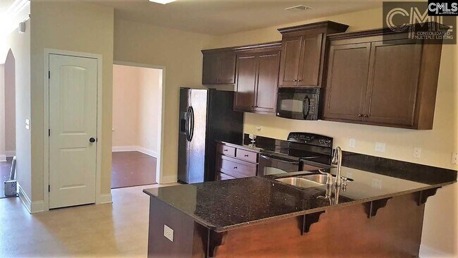 Foto del edificio - 277 Birchfield Dr