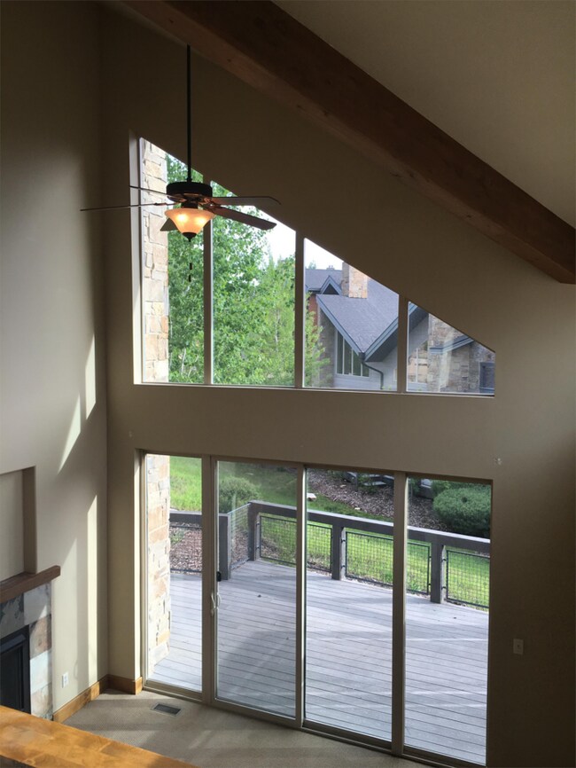 Building Photo - Park City Townhome