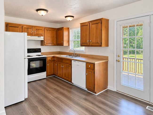 Foto del edificio - 101 Moss Creek Dr