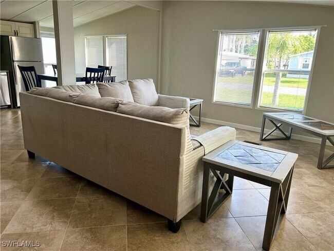 Foto del edificio - 110 Pine Key Ln