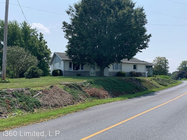 Building Photo - 2 br, 1 bath House - 3360 Guilford Springs Rd