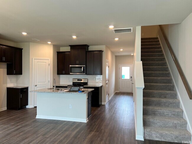 Foto del edificio - 931 Clearhaven Ln