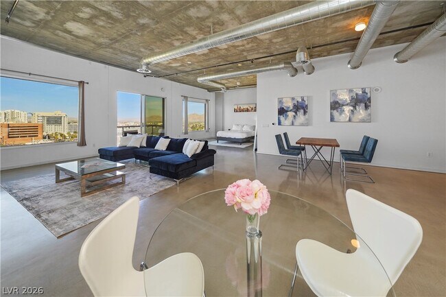 Foto del edificio - 900 S Las Vegas Blvd