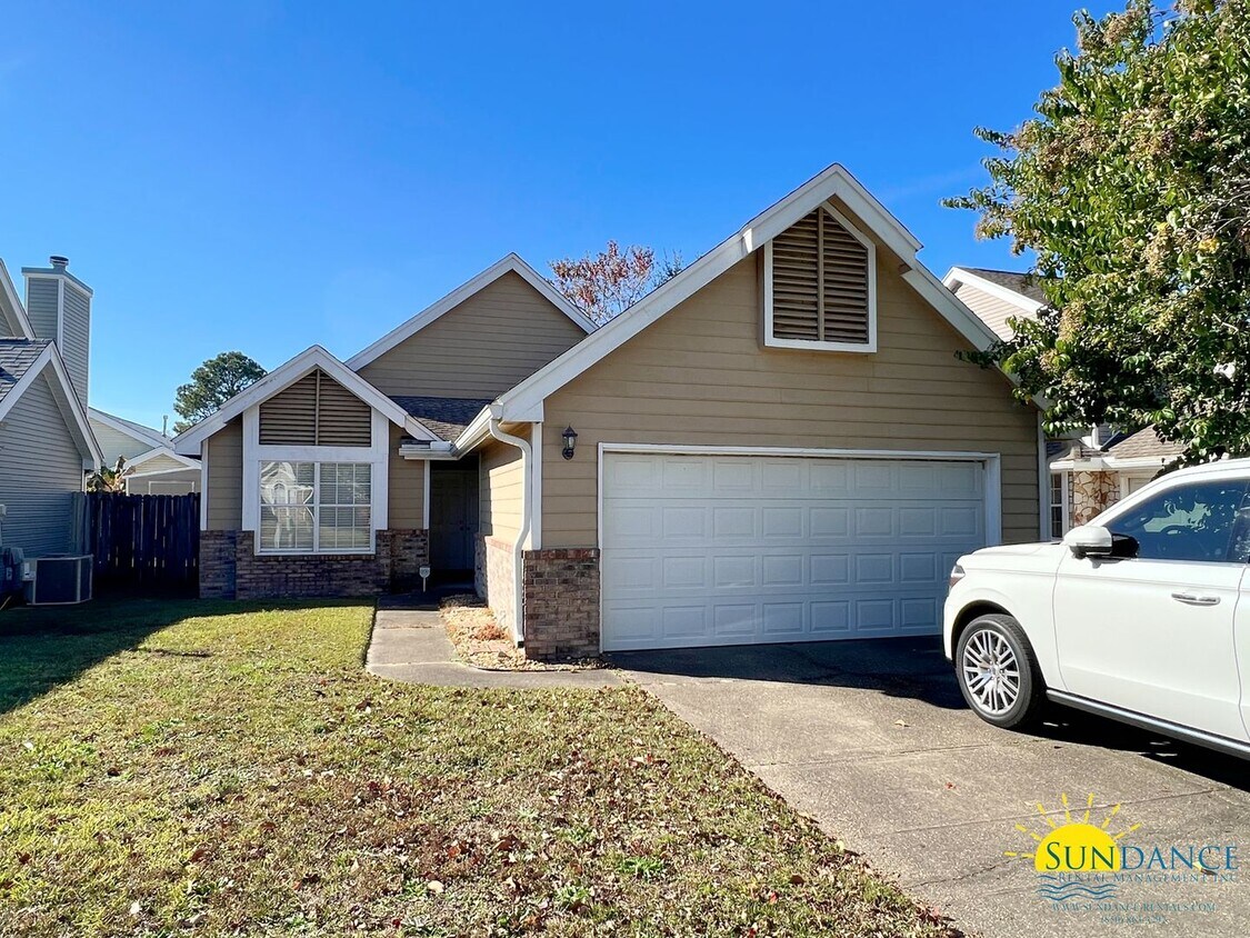 Great home between Eglin & Hurlburt Field! House Rental in Fort