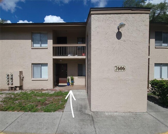 Foto del edificio - 7606 Abbey Ln
