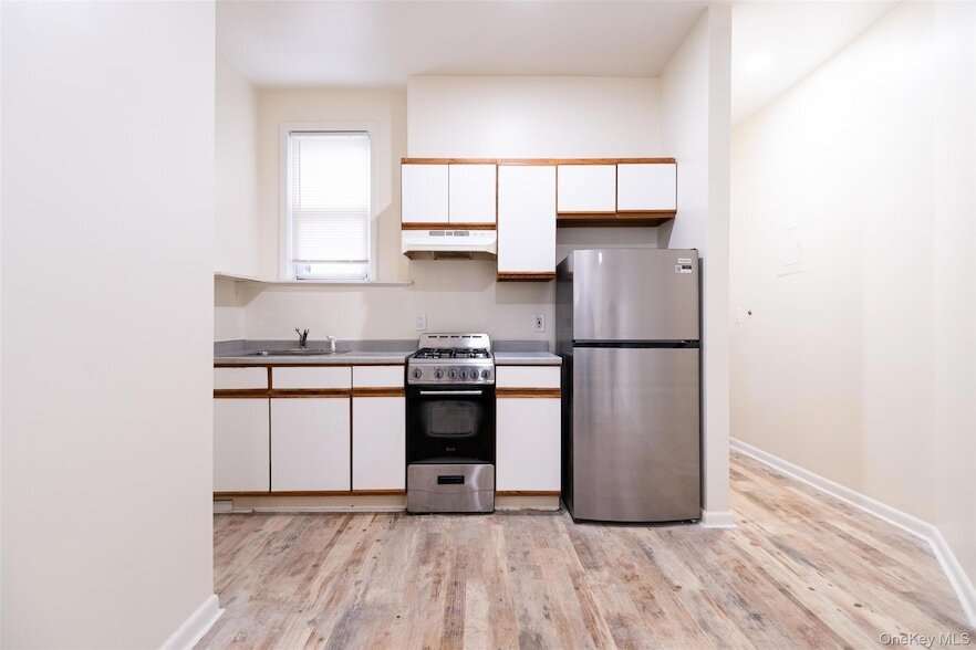 Photo - 115 Wolfs Lane Unit 3