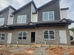 Building Photo - 870 Needmore Rd