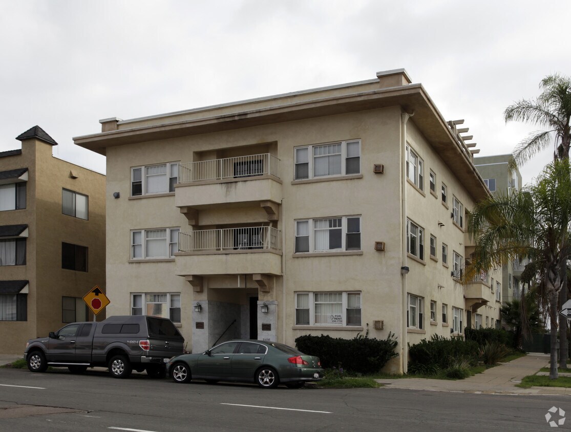 Foto principal - 3105 5th Ave