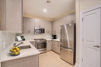 Building Photo - Aspen Regency